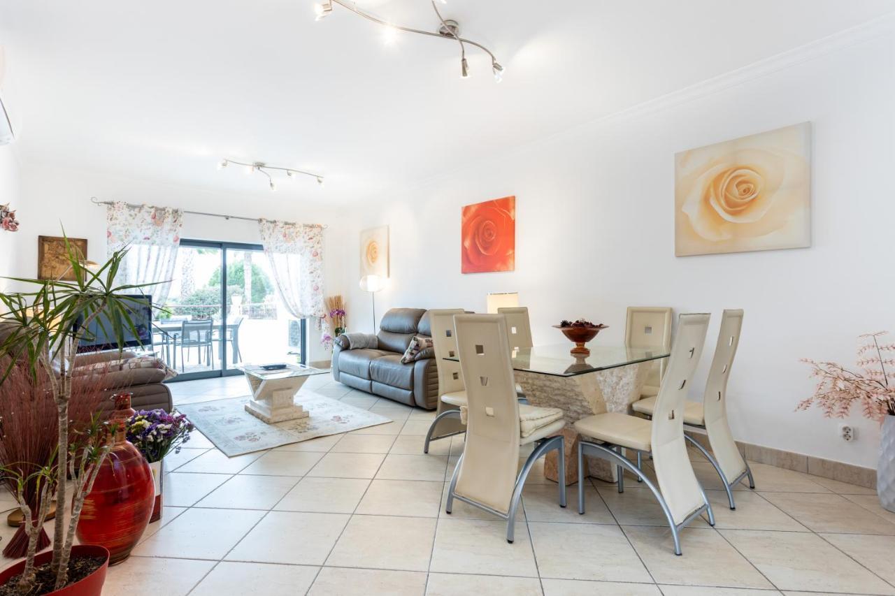 Great 2 Bedroom Apartment With Communal Pool ラゴス エクステリア 写真
