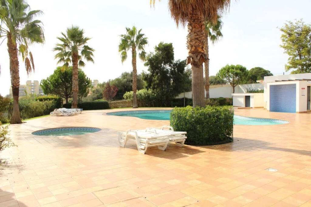 Great 2 Bedroom Apartment With Communal Pool ラゴス エクステリア 写真