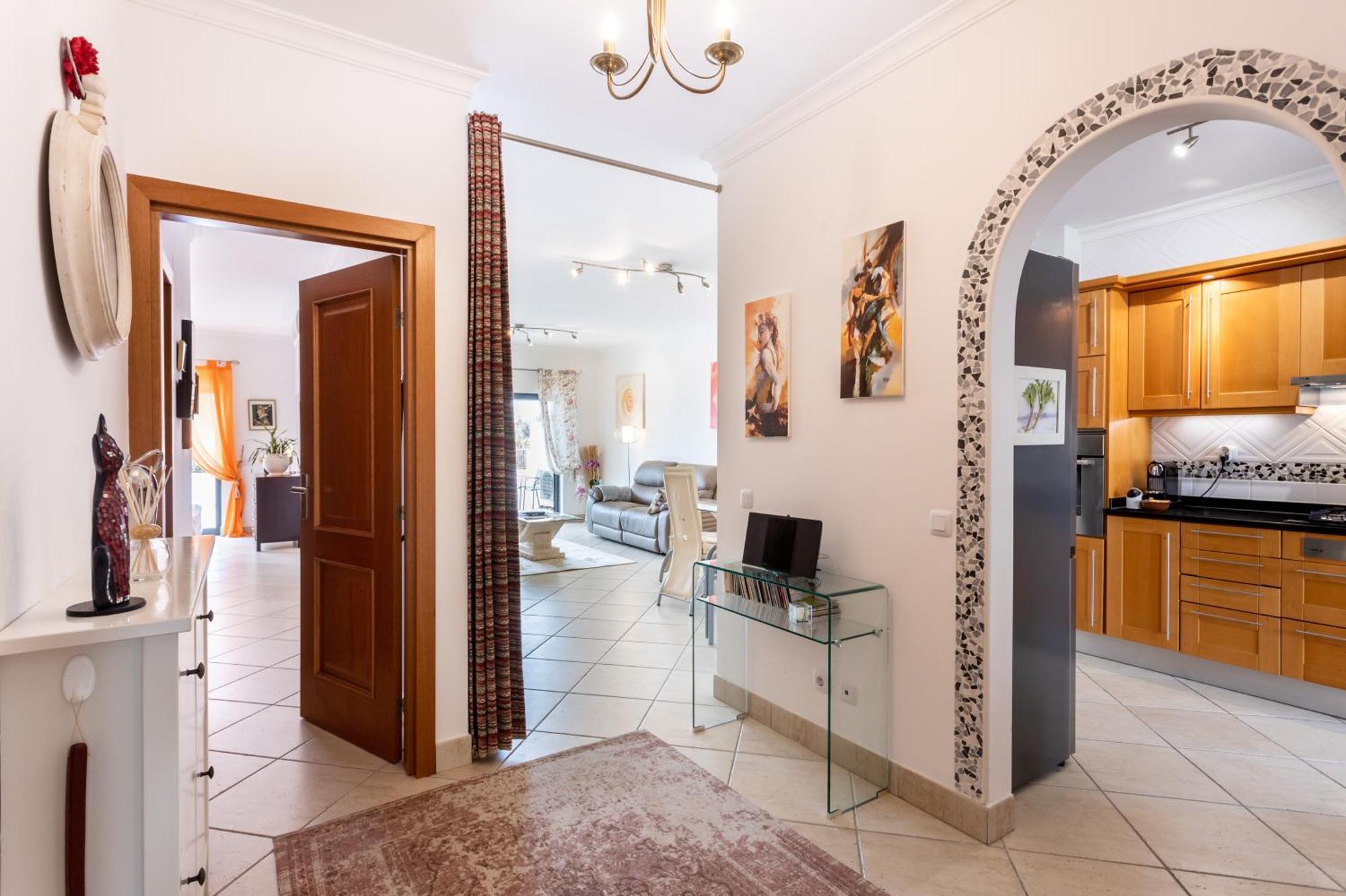 Great 2 Bedroom Apartment With Communal Pool ラゴス エクステリア 写真